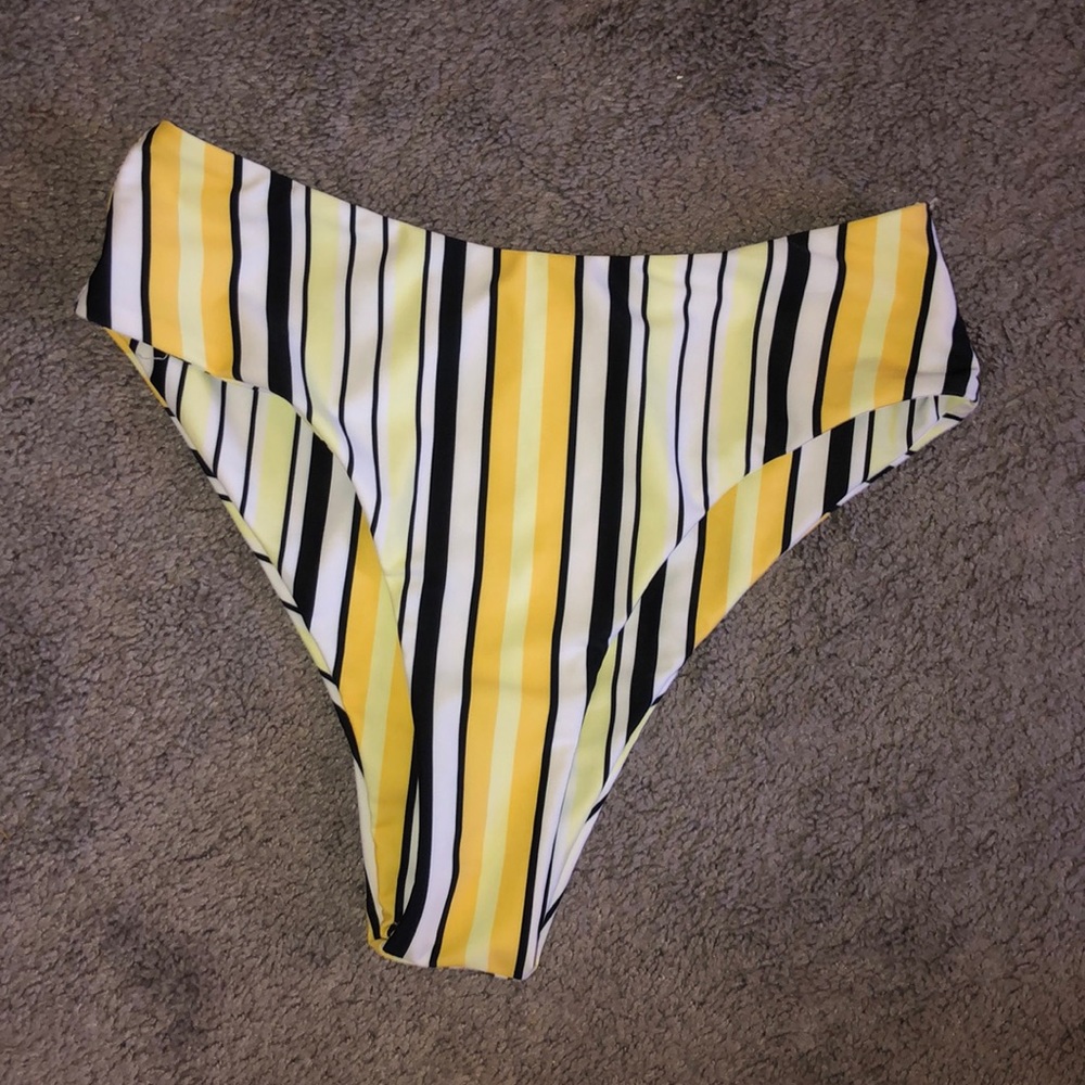 ZAFUL High waisted bikini bottoms